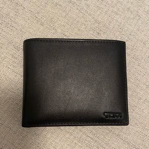 TUMI wallet